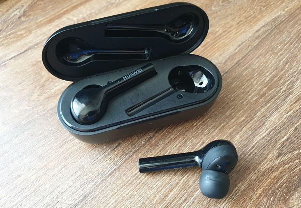Есть ли аналоги у AirPods?