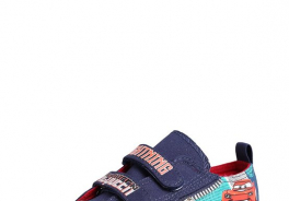 Cars Jeans
