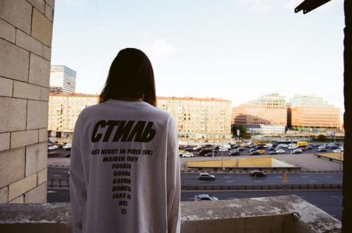 15 российских брендов, которые выпускают хорошую недорогую одежду